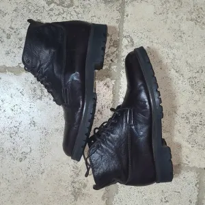 Susan Bennis Warren Edwards Chocolate Boots Size 9.5 Men's