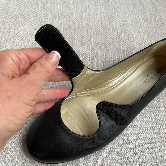 Taryn Rose Black Leather Mary Jane Ballet Flats Loafer Wedge Heel Velcro Strap