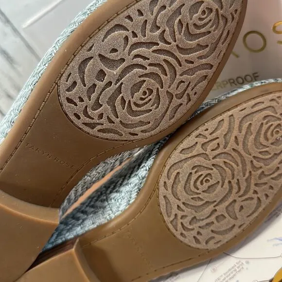 Taryn Rose Brigitta Woven Floral Heeled Loafers Size 5