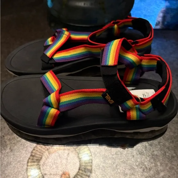 TEVA Hurricane XLT2 LGTBQ Sandals NEW