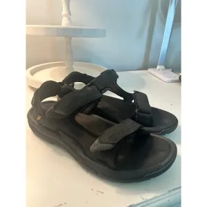 Teva Sandals Hiking Walking Comfort Adjustable Straps Black Mens Size 9