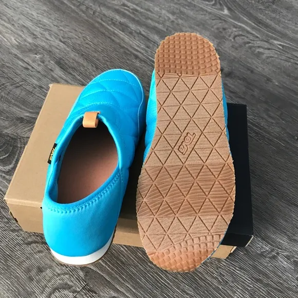 TEVA youth reember sneakers