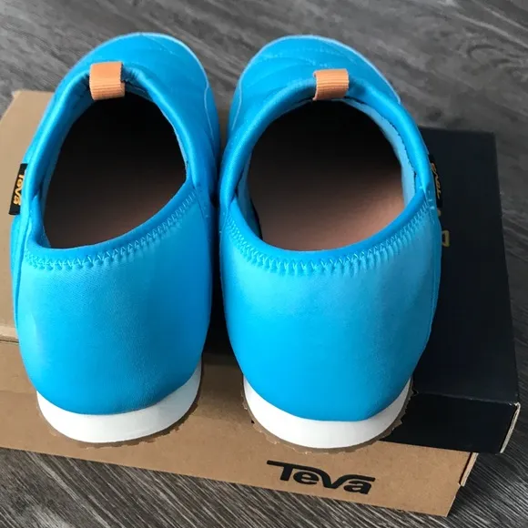 TEVA youth reember sneakers