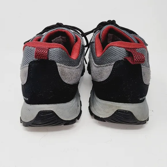 The Columbia Redmond III low waterproof mens 10 hiking sneakers shoes