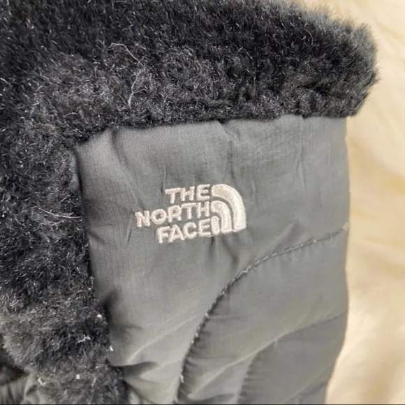 THE NORTH FACE WINTER LACE UP BOOTS SIZE 6.5
