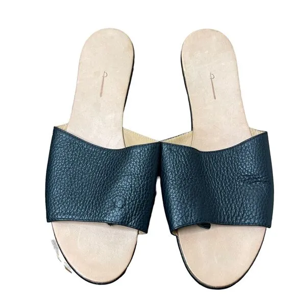 The Palatines Caelum Pebbled Leather Slide Sandals Black Size 8.5