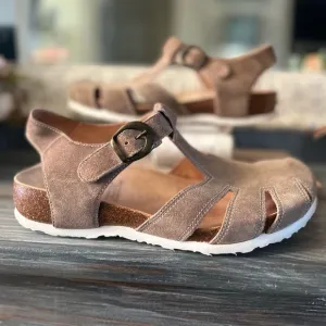 Think! Julia Sandal Tan Closed Toe Comfortable &amp; Supportive 8.5