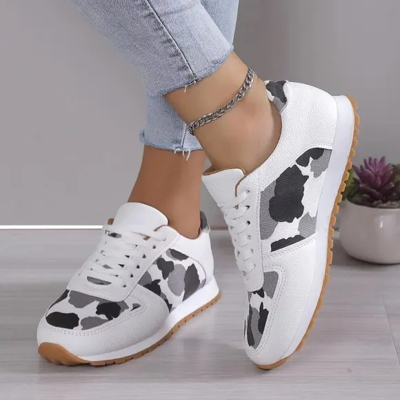 Tie and Fly Printed Sneakers