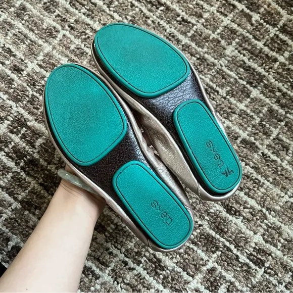Tieks Ballet Flats with Rounded Toe and Elastic Edge Bronze
