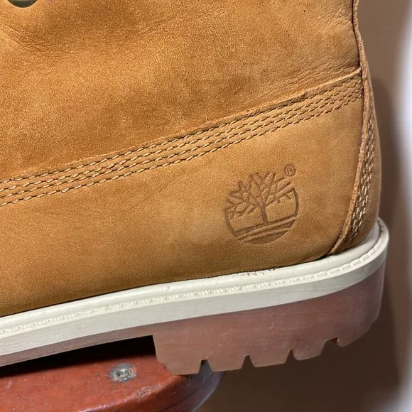 TIMBERLAND 6” 14949 Premium Tan Leather Lace Up Boots Boys/Mens SIZE 6
