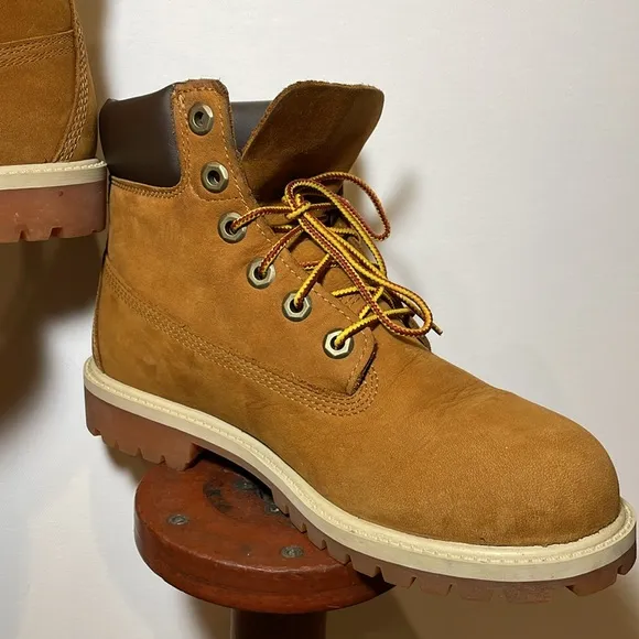 TIMBERLAND 6” 14949 Premium Tan Leather Lace Up Boots Boys/Mens SIZE 6