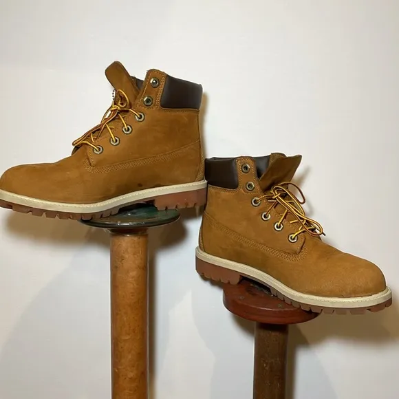 TIMBERLAND 6” 14949 Premium Tan Leather Lace Up Boots Boys/Mens SIZE 6
