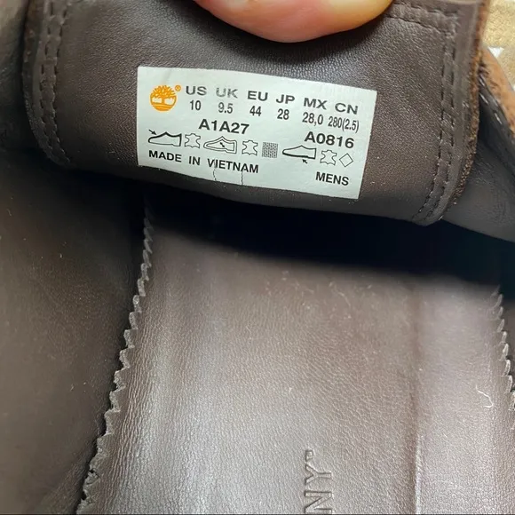 Timberland brown leather low top boots 10