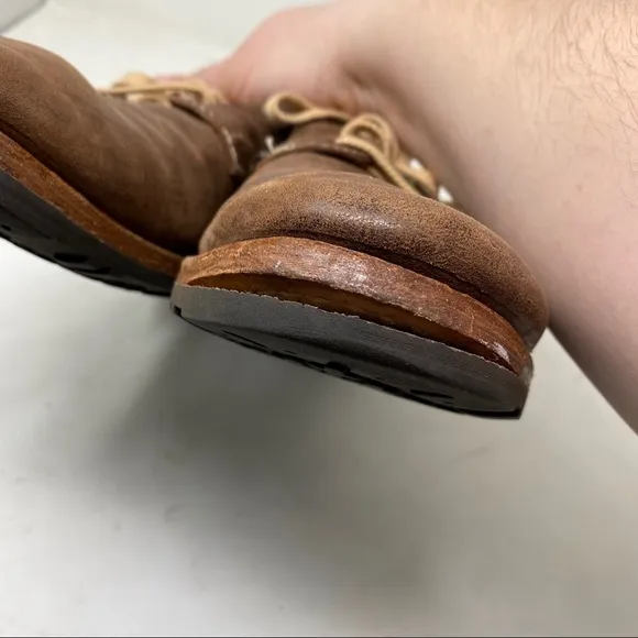 Timberland brown leather low top boots 10