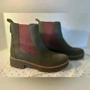 Timberland Pull-on Lug Boots NWOT