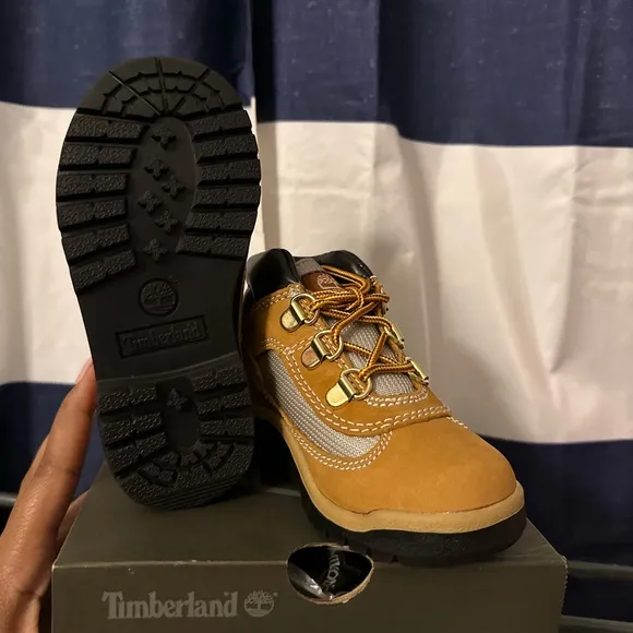 Timberland Tan and Black Boots High-Top Lace-Up