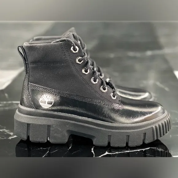 ❄️Timberland Women's Greyfield Lace-Up Boots Black Shiny Suede Size 6.5❄️