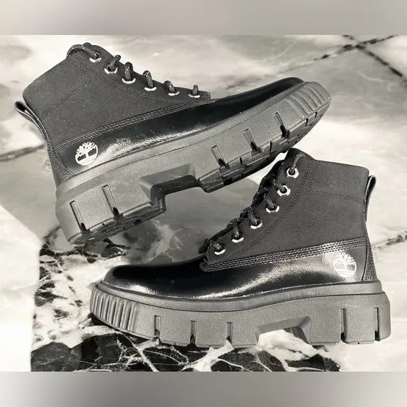 ❄️Timberland Women's Greyfield Lace-Up Boots Black Shiny Suede Size 6.5❄️