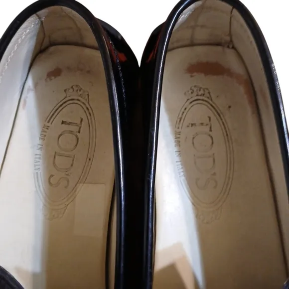 Tod's Black Patent Leather Slip-On Loafer Flats Women's size 7