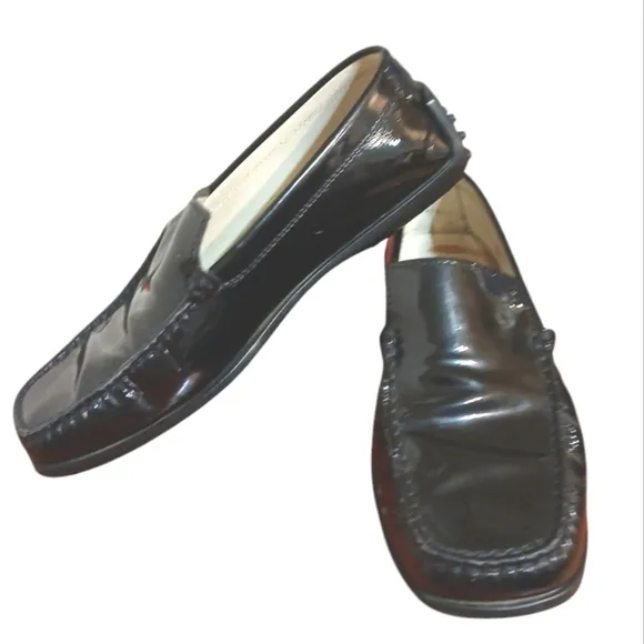 Tod's Black Patent Leather Slip-On Loafer Flats Women's size 7