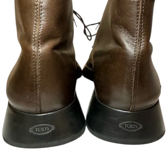 TOD’S Lace Up Leather Chukka Ankle Boots Size 11. GUC