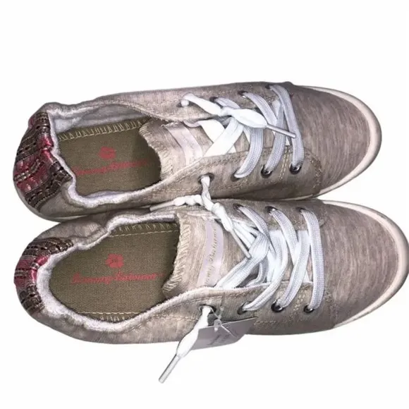 Tommy Bahama Round Toe Low Top Memory Foam Lace-up Sneakers Shoes Size 7.5