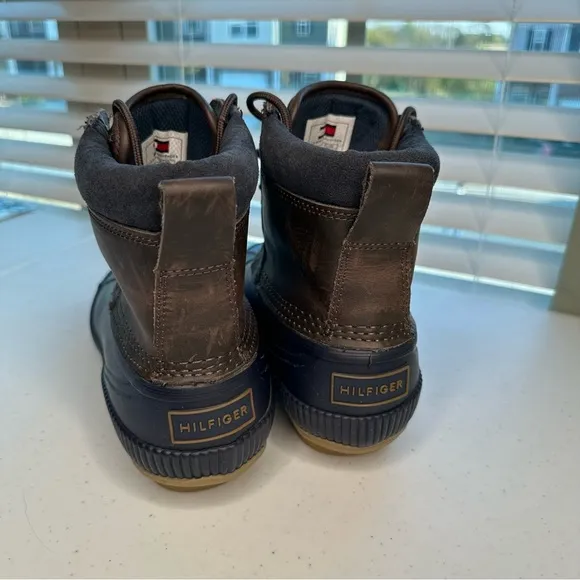 Tommy Hilfiger Men’s Brown Leather and Blue Lace Up Duck Boots Rain Boots