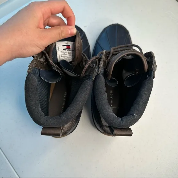 Tommy Hilfiger Men’s Brown Leather and Blue Lace Up Duck Boots Rain Boots