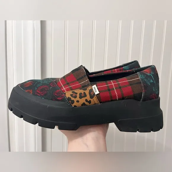 TOMS Womens Alpargata Plaid Floral Leopard Lug Sole Loafers Casual Multi, Red 7