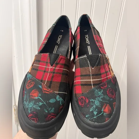 TOMS Womens Alpargata Plaid Floral Leopard Lug Sole Loafers Casual Multi, Red 7