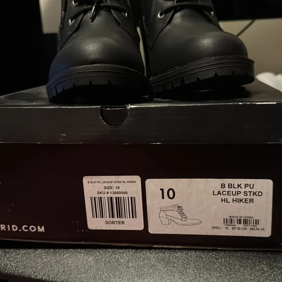 Torrid Black Lace-Up Heel Hiker Bootie Sz 10 New