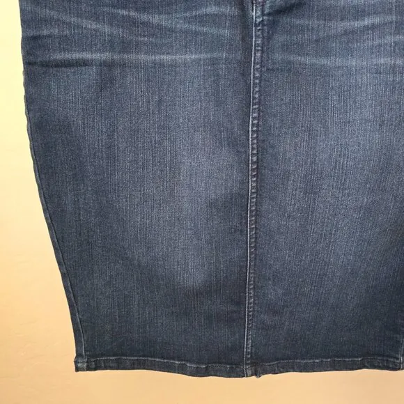 Torrid Denim Pencil Skirt - Premium Stretch Medium Wash