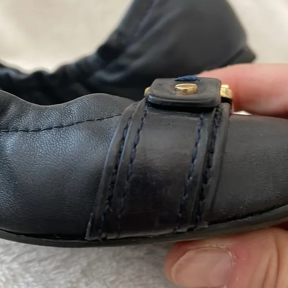 Tory Burch Ambrose Ballet Flats, size 6.5, navy with gold tone logo toe plaque