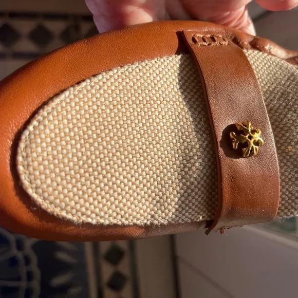 Tory Burch Brown and Cream Loafers with Gold Logo size 9