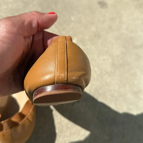Tory Burch Brown Leather Flats with Scalloped EdgeSize 9.5