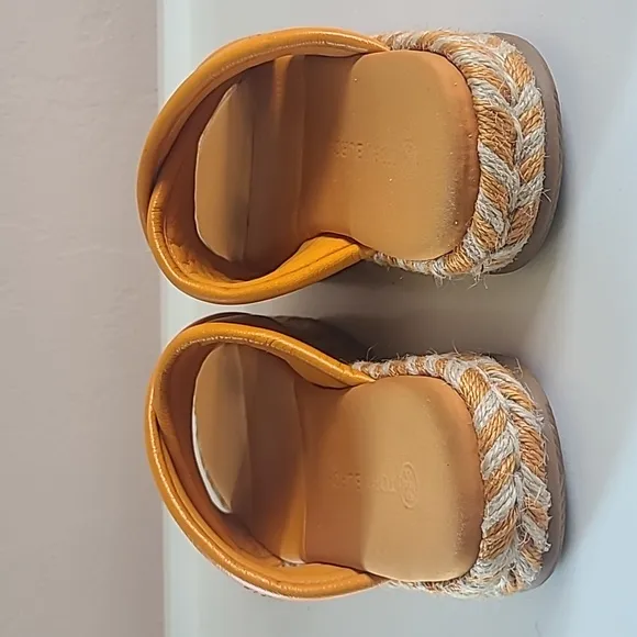 TORY BURCH Criss-Cross Textured Leather slides  with Logo Orange &amp; Tan Size 7.5M