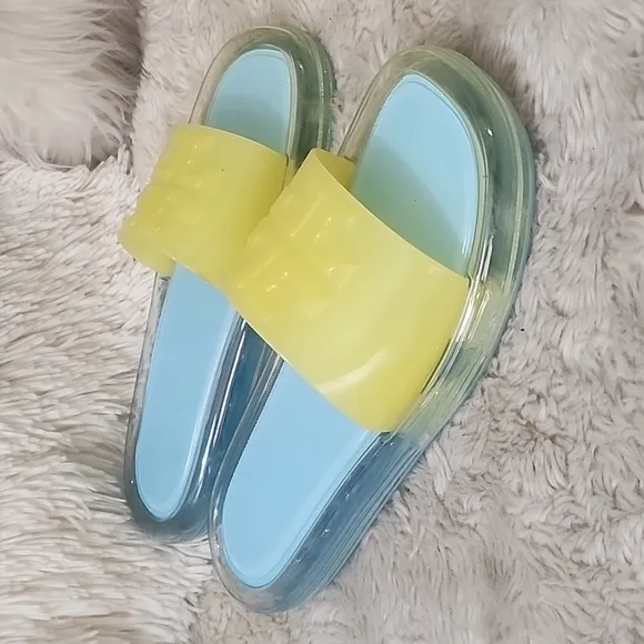 TORY BURCH ELEANOR SANDALS