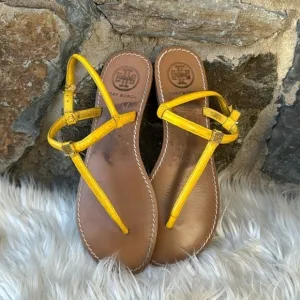 Tory Burch yellow Patent leather thong sandal size 7