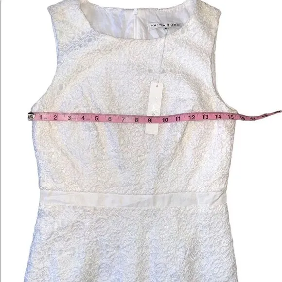 Trina Turk White Eyelet Lace Sheath Dress Size 4 NWT