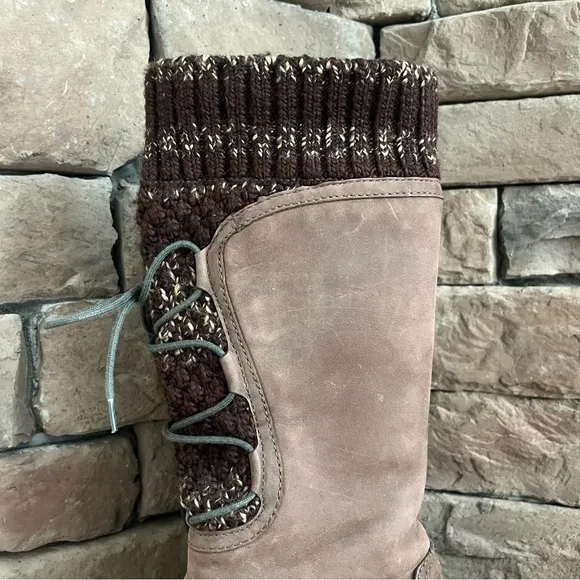 Ugg 1936 Skyliar Wedge‎ Boots / SZ 10