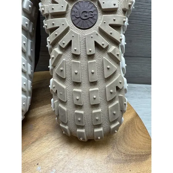 UGG ALL GENDER VENTURE DAZE PLATFORM SNEAKER SLIDE, Men 11. Women 12
