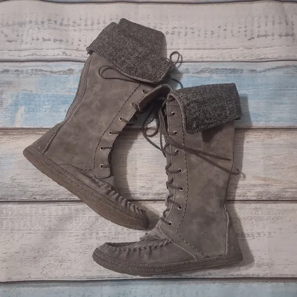 UGG Australian Somaya Moccasin Boots