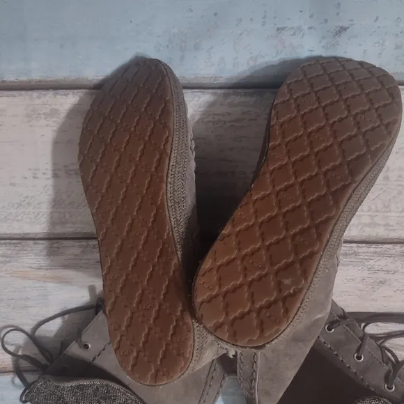 UGG Australian Somaya Moccasin Boots