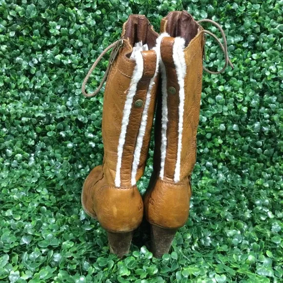 Ugg Camille lace up boots