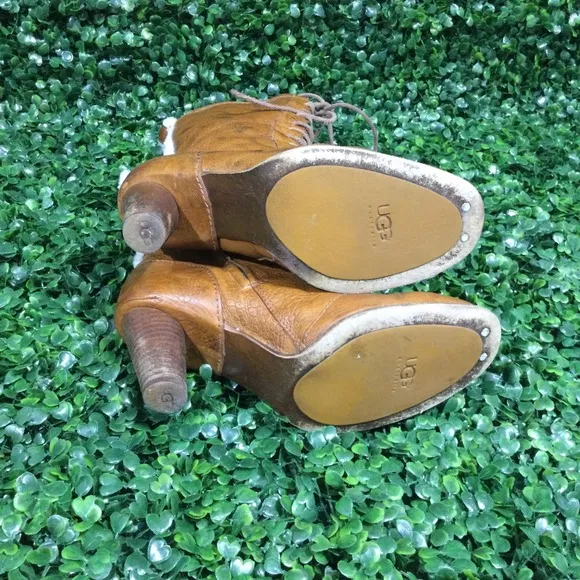 Ugg Camille lace up boots