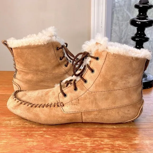 UGG Chikaree Lace-Up Moc Boots