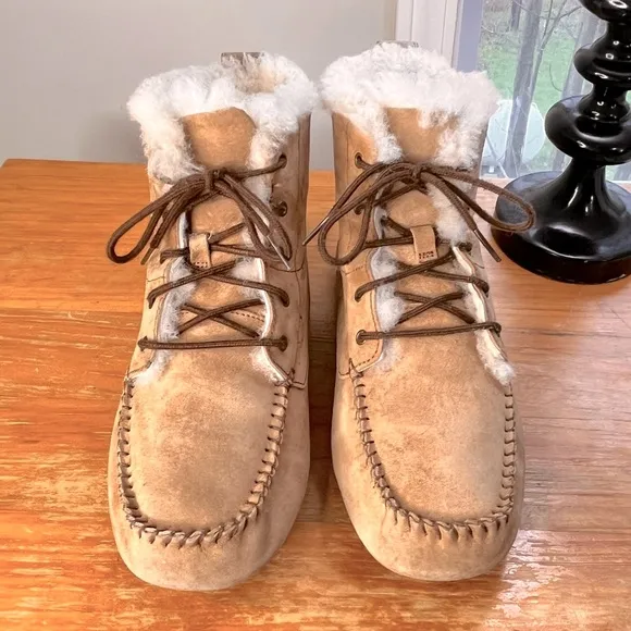 UGG Chikaree Lace-Up Moc Boots