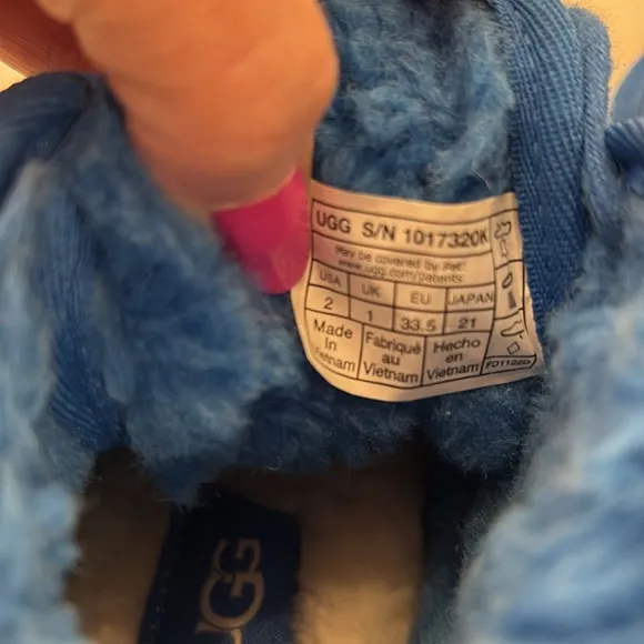 UGG Kids Lace up Boots, NWOT. Gorgeous Color.