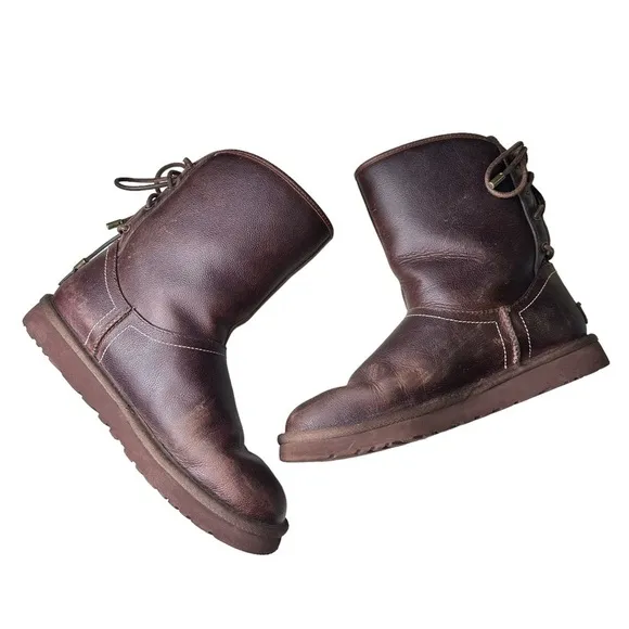 UGG Mariana S/N 1008426 Brown Leather Boots. Size 7
