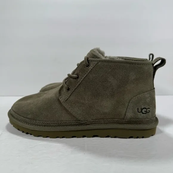 UGG Neumal Burnt Olive Green Suede Lace Up Chukka Boots Women Size 8